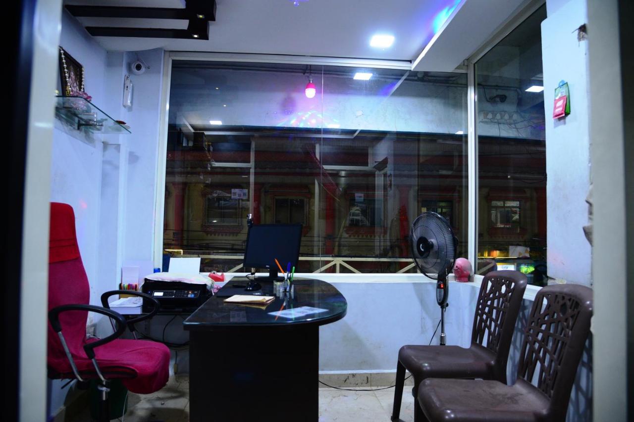 Sri Govindarajaswamy Dormitory Tirupati Ngoại thất bức ảnh