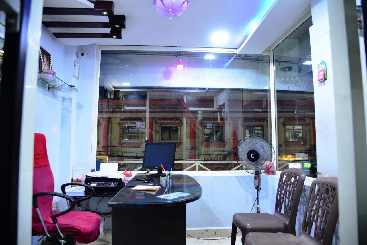 Sri Govindarajaswamy Dormitory Tirupati Ngoại thất bức ảnh